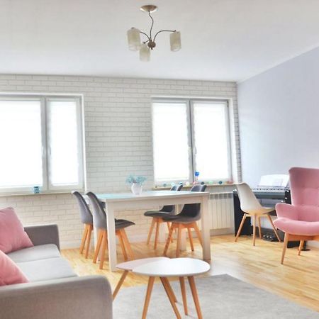 Apartament Promyczek Hajnówka エクステリア 写真