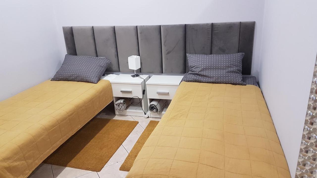 Apartament Promyczek Hajnówka エクステリア 写真